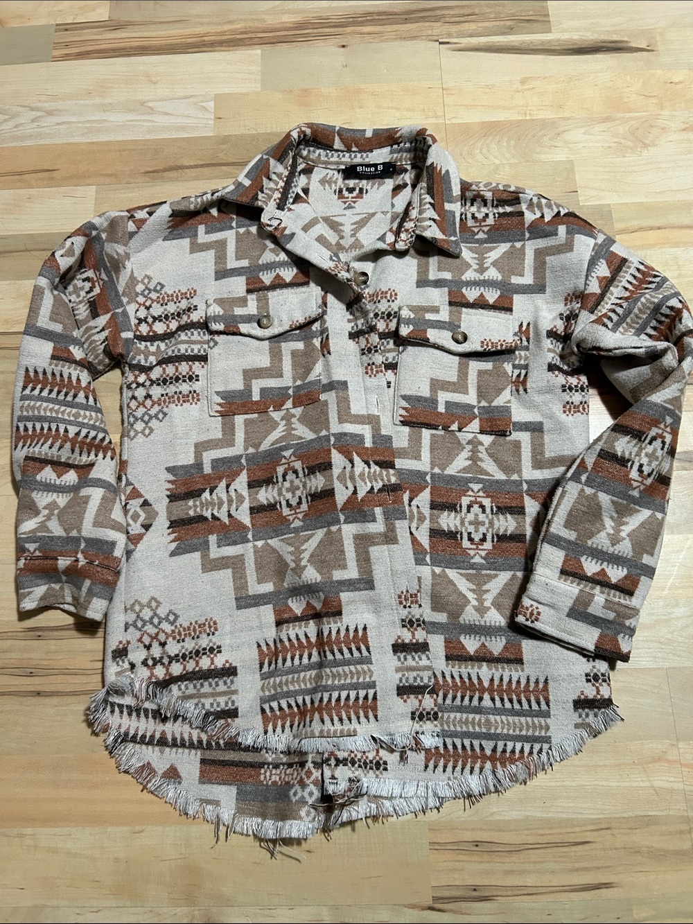Button-Down Aztec Print in Beige and Brown